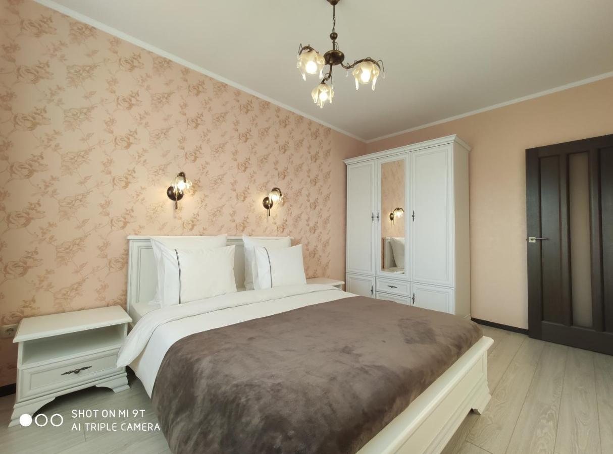 Comfort Apartments - Bright Family Suite 格罗德诺 外观 照片