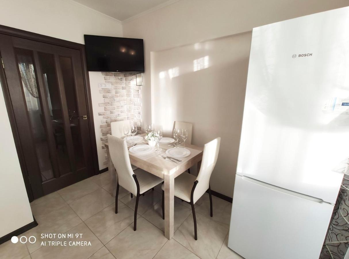 Comfort Apartments - Bright Family Suite 格罗德诺 外观 照片